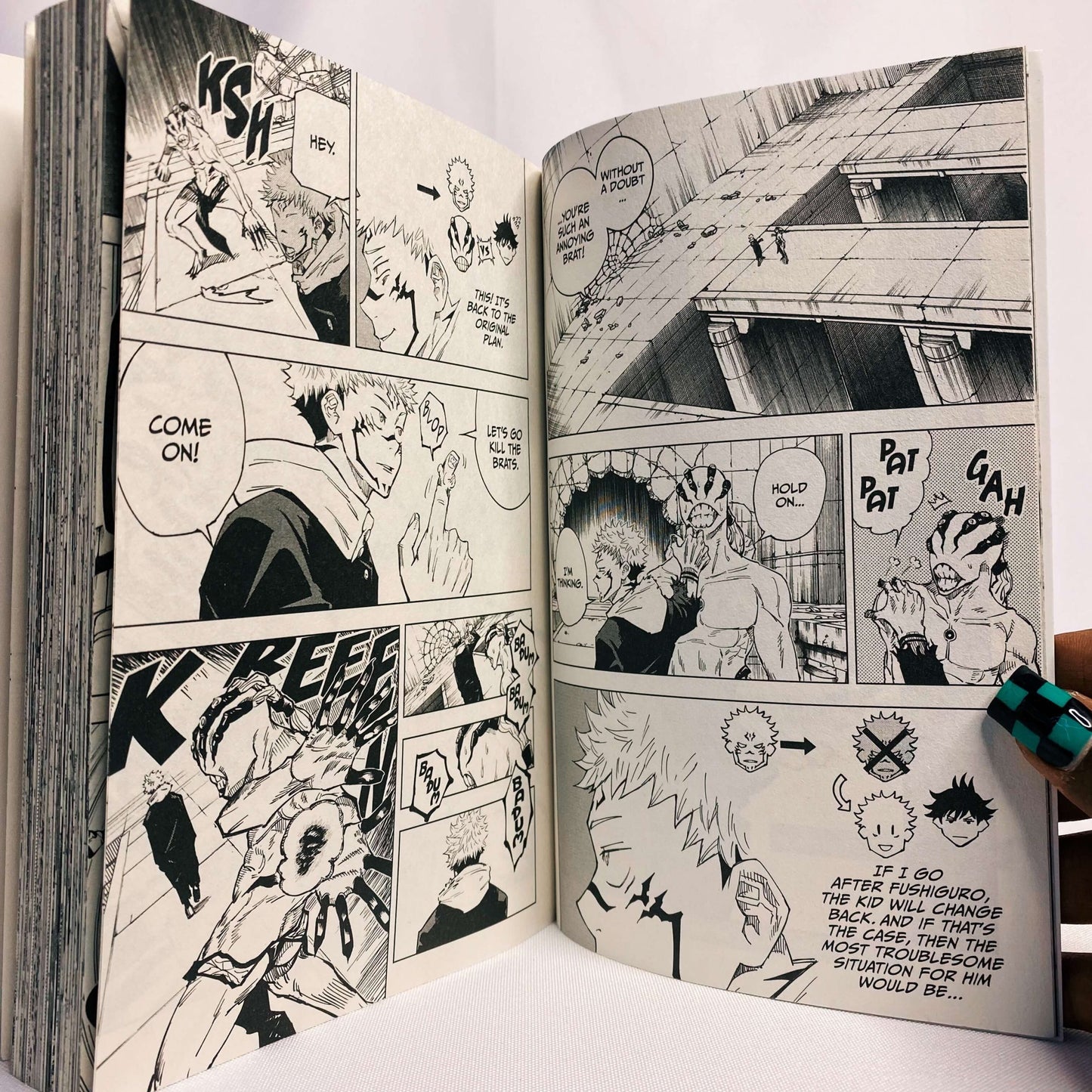 Jujutsu Kaisen Vol 2 Manga by Gege Akutami