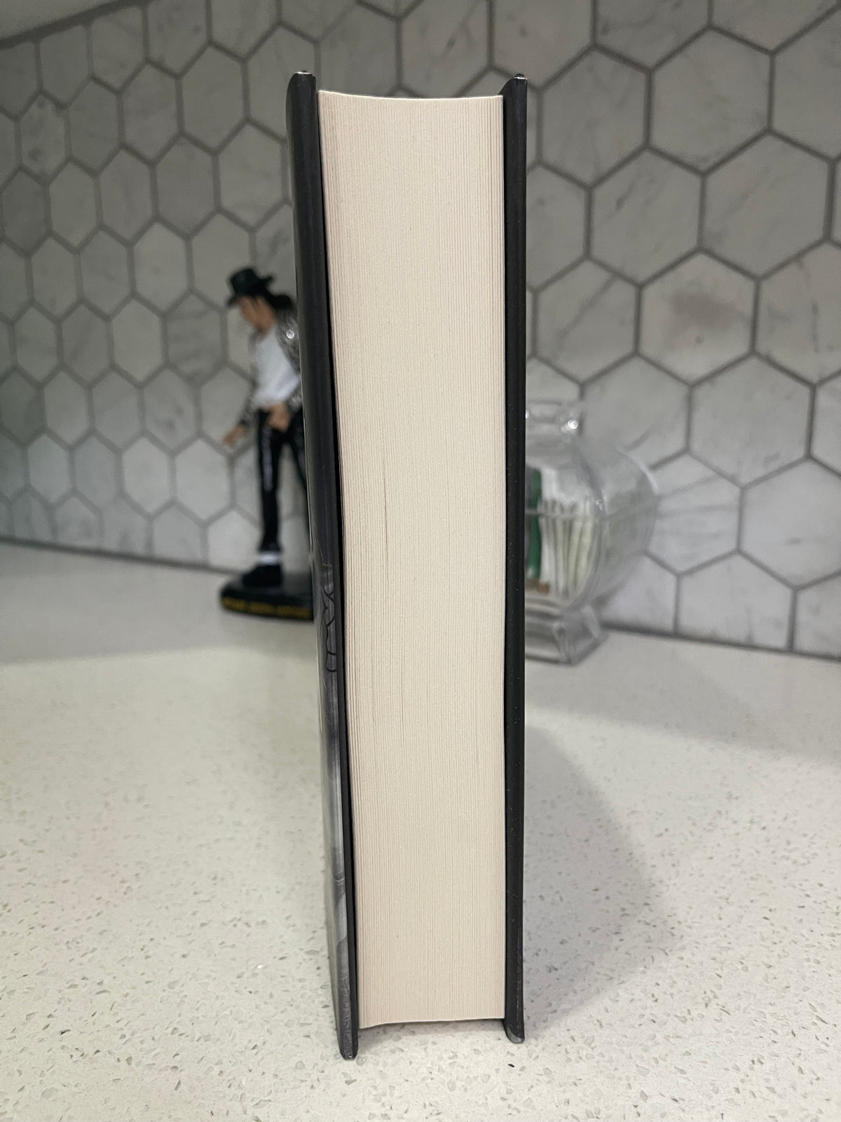 Onyx Storm (The Empyrean 3) HARDCOVER by Rebecca Yarros