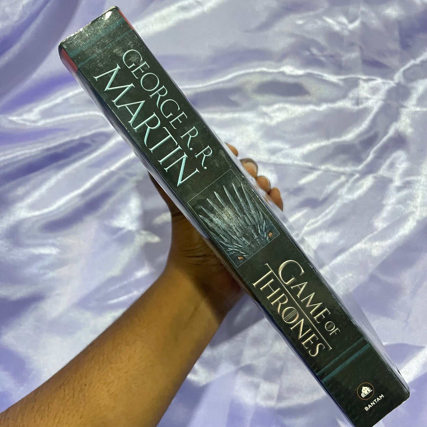 A Game of Thrones (A Song of Ice and Fire Book 1) Paperback by George R. R. Martin