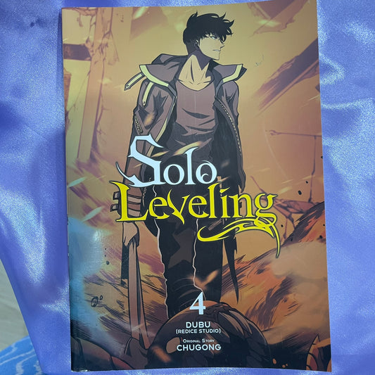 Solo Leveling Vol 4 Paperback FULLY COLOURED WEBTOON By Chugong