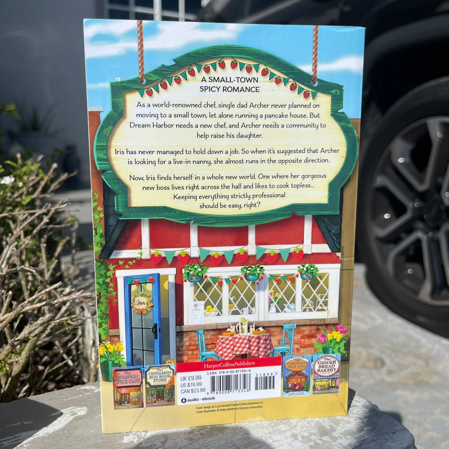 The Strawberry Patch Pancake House (Dream Harbor) Paperback by Laurie Gilmore