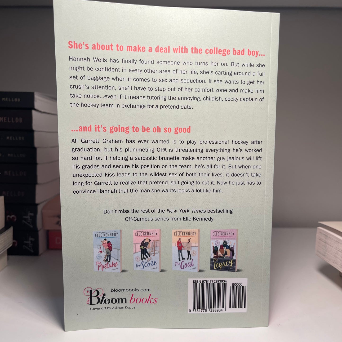 The Deal (Off-Campus 1) by Elle Kennedy