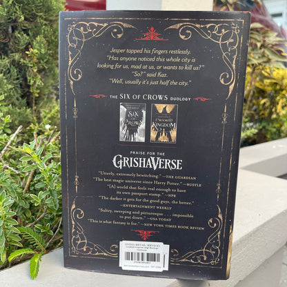 Crooked Kingdom Hardocver: A Sequel to Six of Crows by Leigh Bardugo