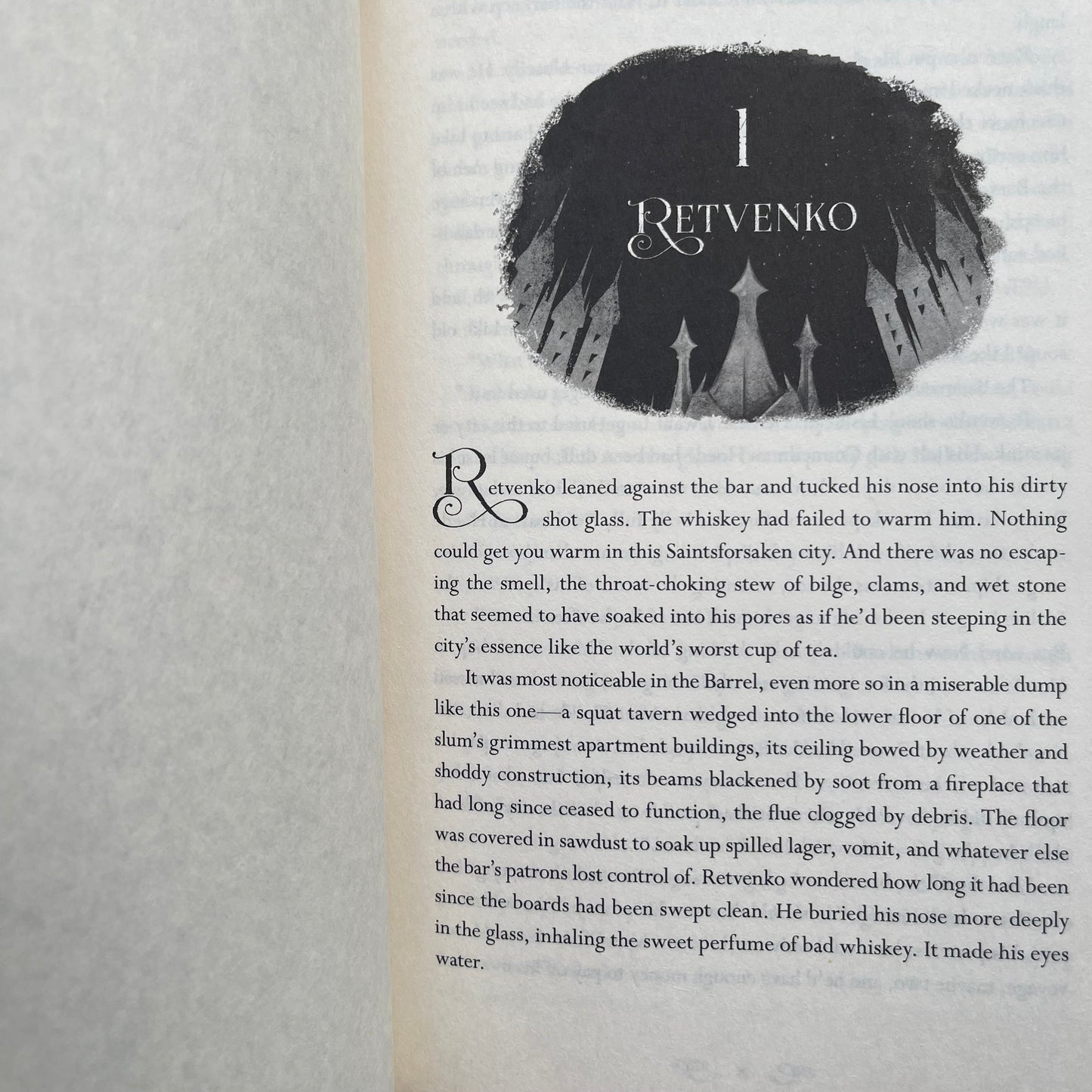 Crooked Kingdom Hardocver: A Sequel to Six of Crows by Leigh Bardugo