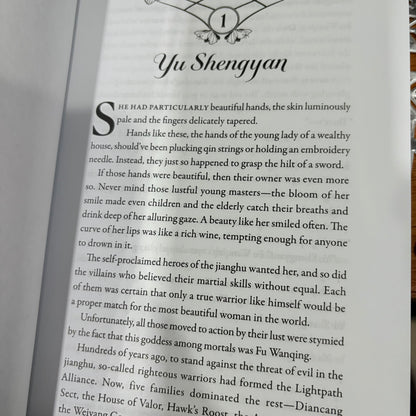 The Beauty's Blade Mei Ren Jian Paperback by Feng Ren Zuo Shu (WLW Romance)