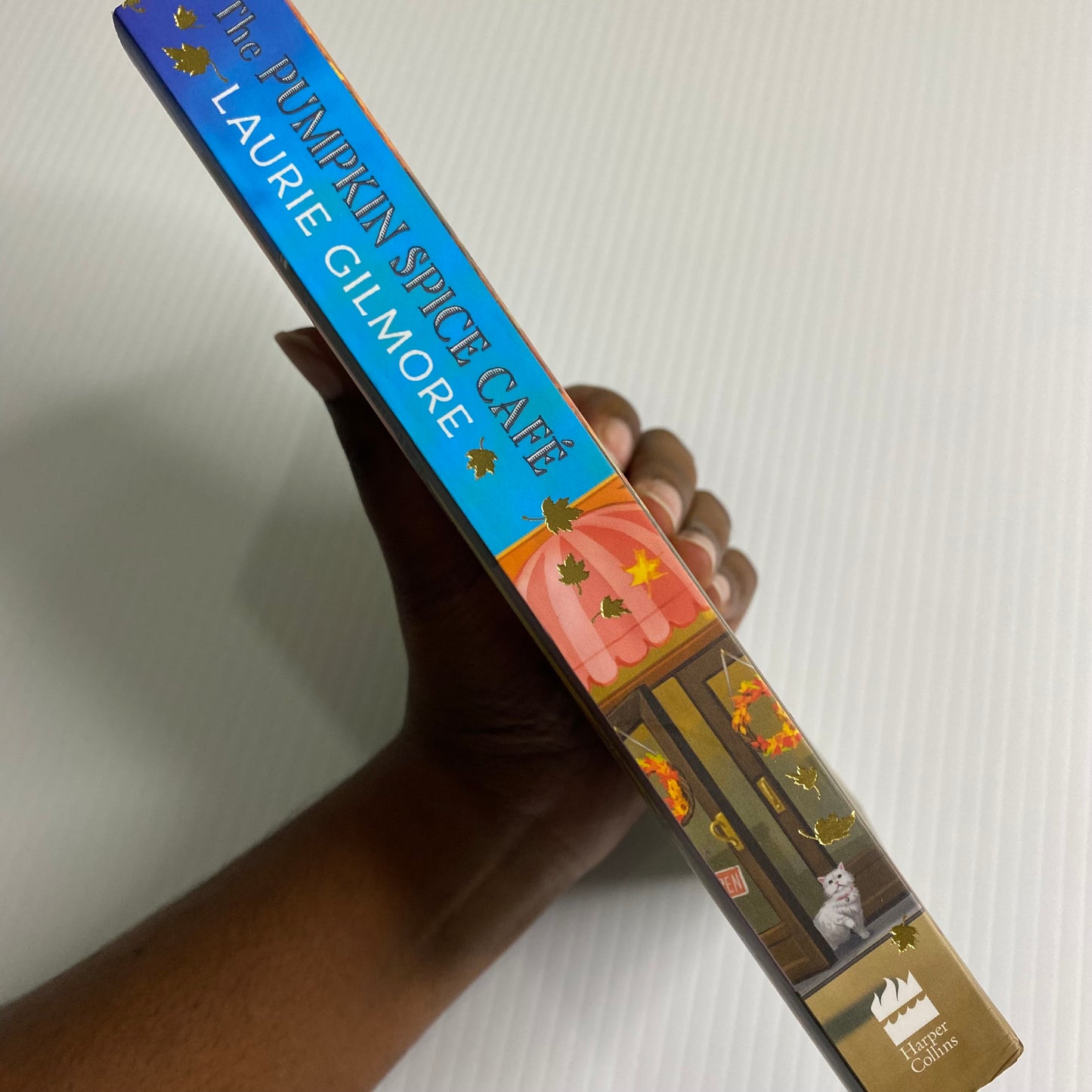 The Pumpkin Spice Café: the viral TikTok sensation romcom series, for fans of cozy and spicy romance (Dream Harbor) Paperback by Laurie Gilmore